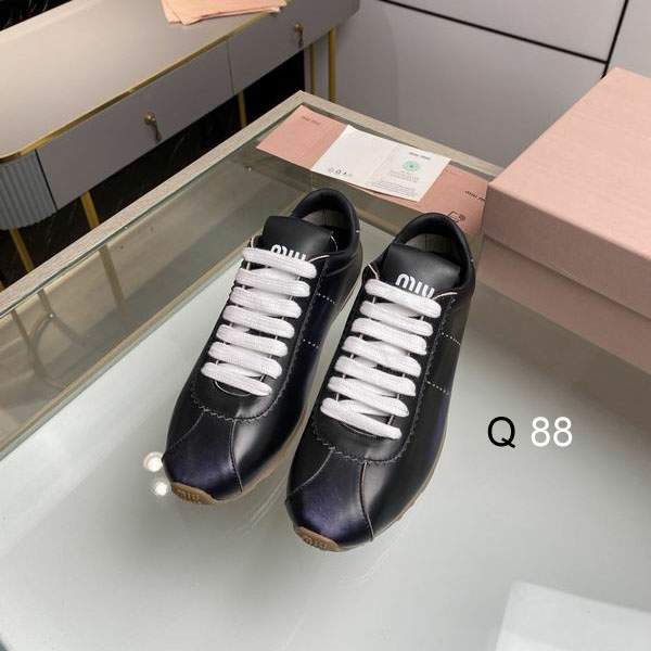 Picture of Miumiu Shoes _SKUMiuMiusz35-403CK010117827